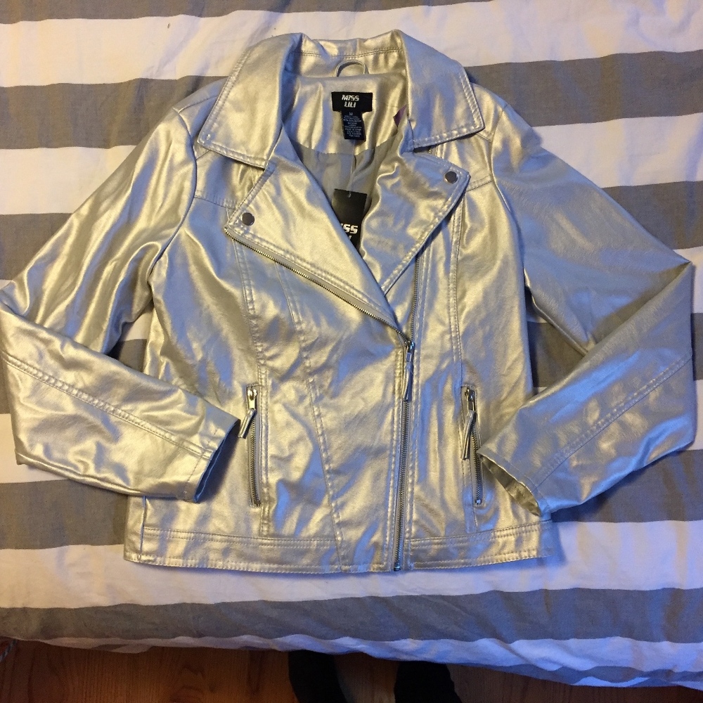 MISS LILI Silver Metallic Moto Jacket Size M
